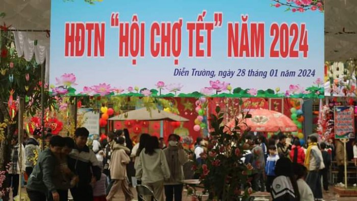 Chương trình HĐTN "Hội chợ tết"